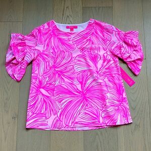 NWT Darlah top in Prosecco Pink